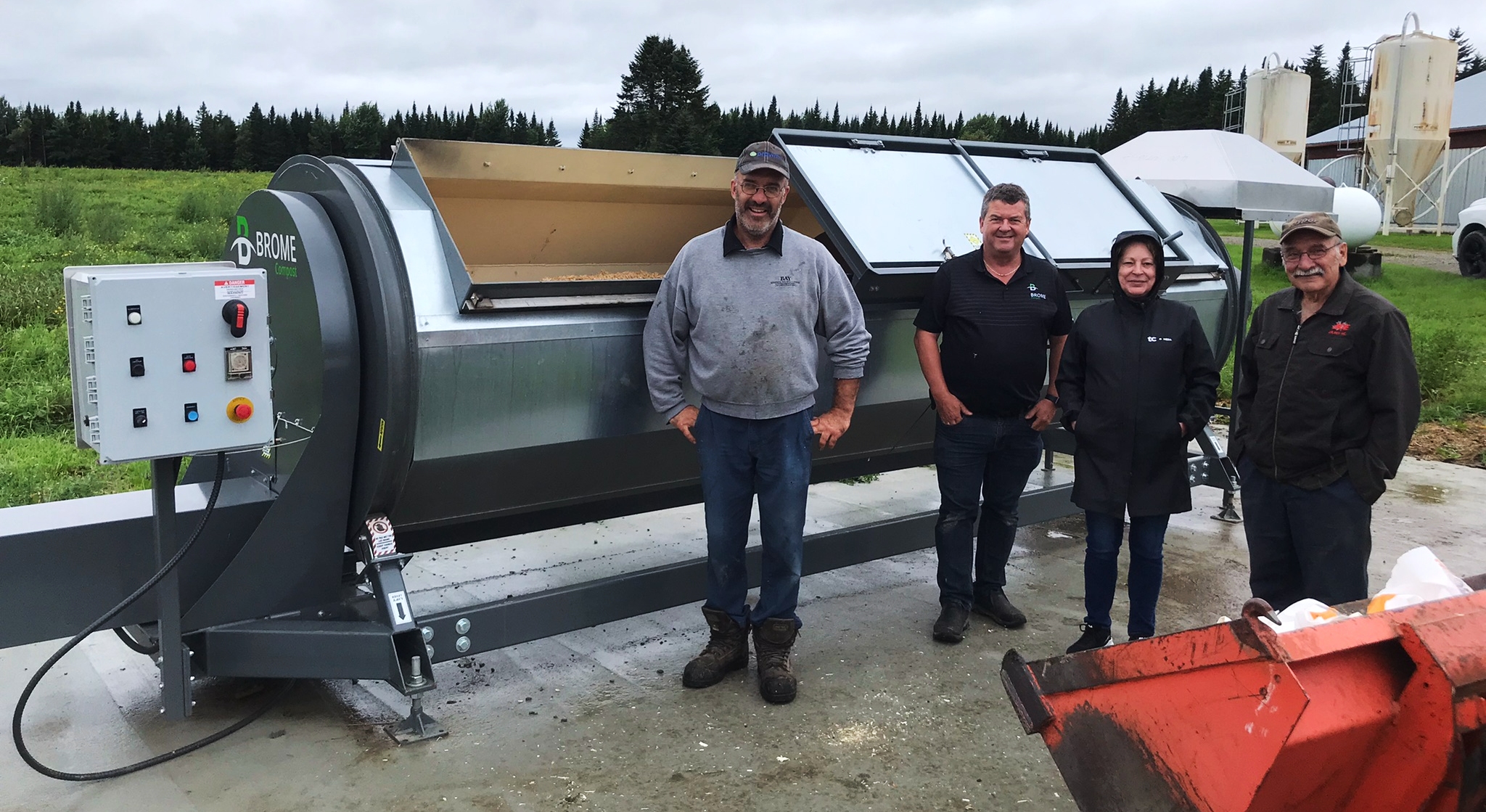 Composteur rotatif BROME à la Ferme du Boisé | Rotary BROME composter at Ferme du Boisé